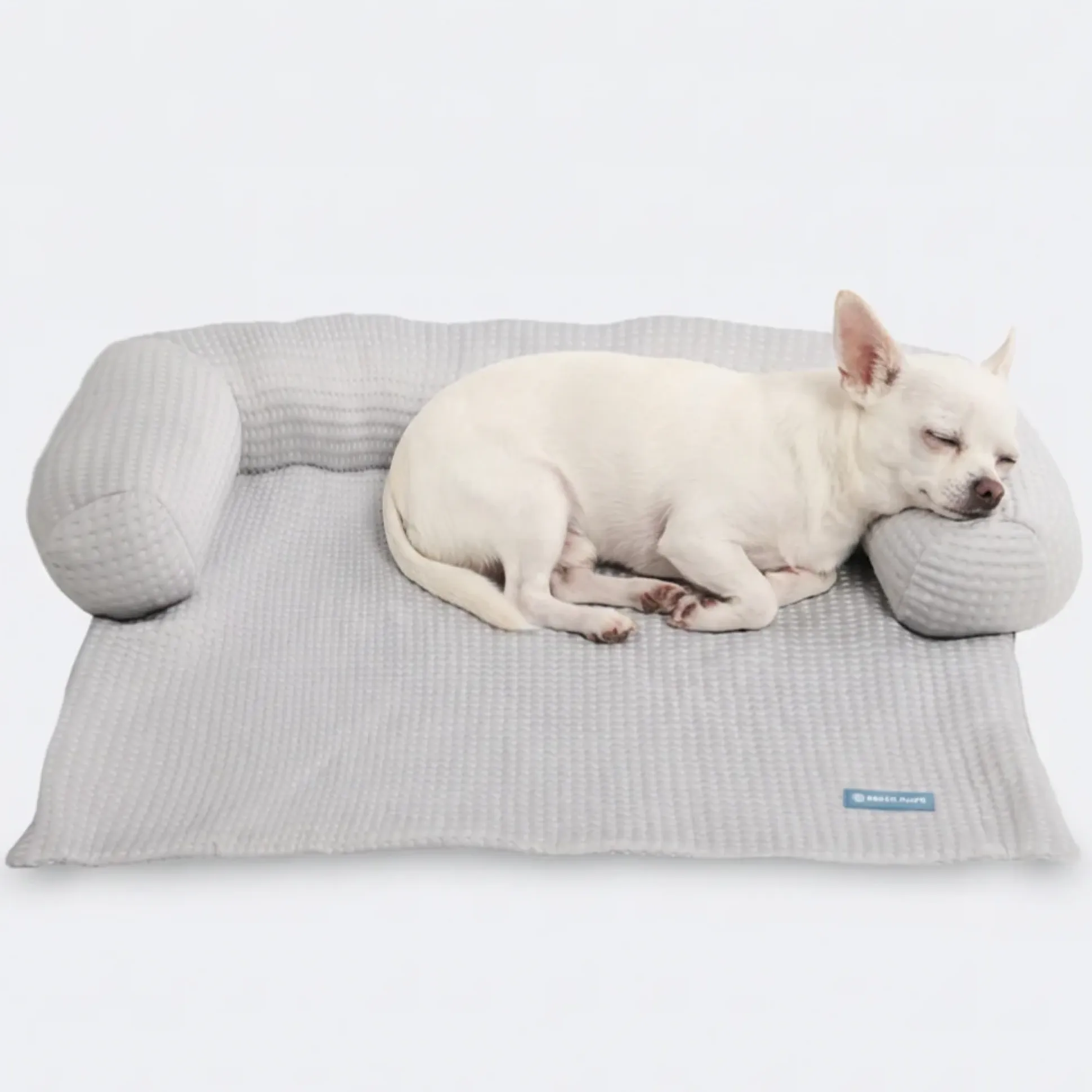 Frostcore™ Cooling Couch Cover Dog Bed
