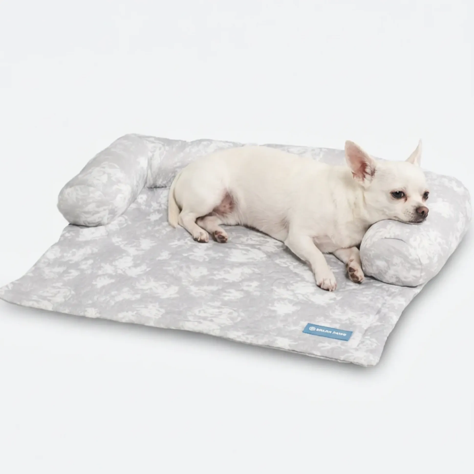 Frostcore™ Cooling Couch Cover Dog Bed